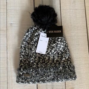Steve Madden winter hat